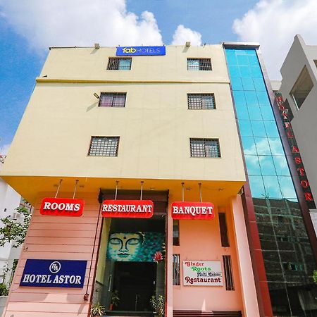 Fabhotel Astor Gaya Buitenkant foto